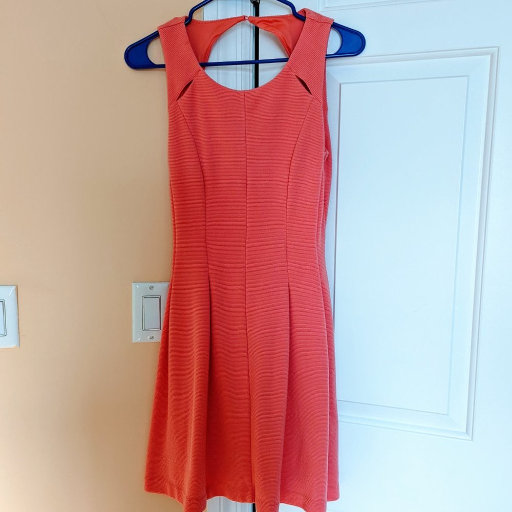 Elle pink sleeveless dress